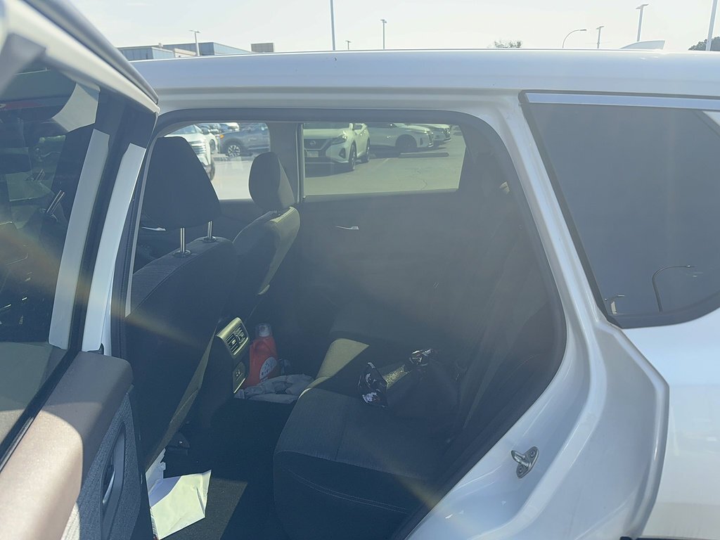 Used 2023 Pearl White TriCoat Nissan SV image 83
