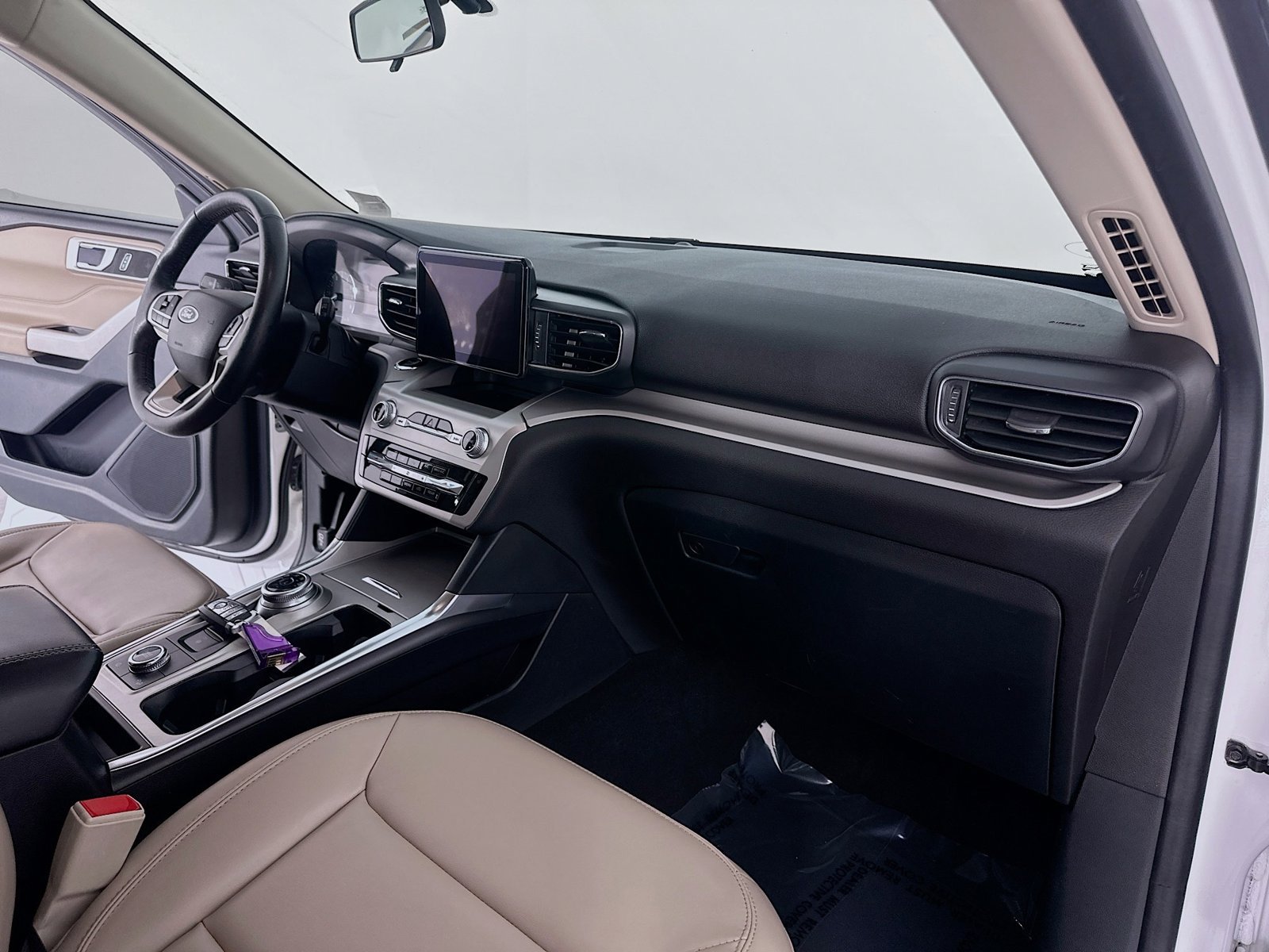 2022 Ford Explorer XLT - Photo 34