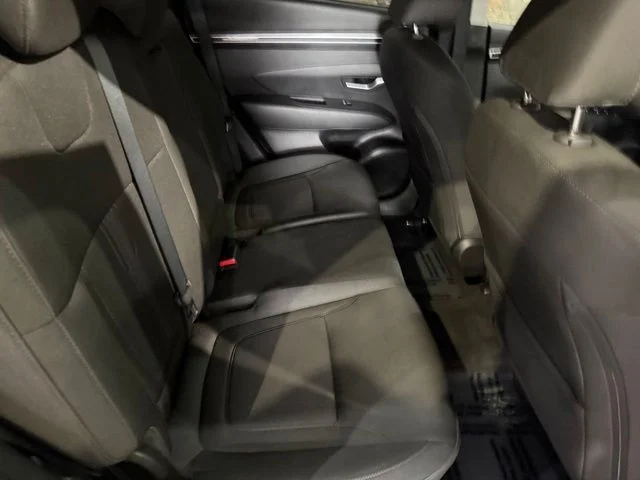 Used 2023 White Pearl Hyundai SEL image 27