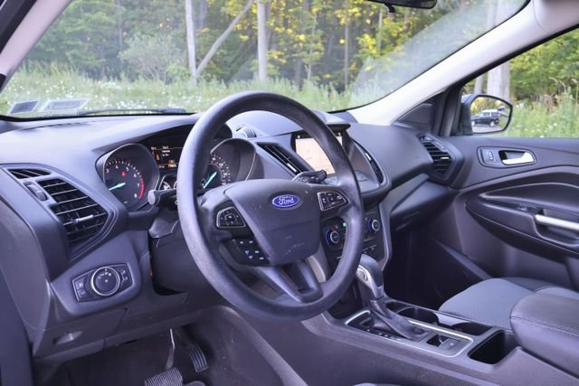 Used 2019 Black Ford SE image 11