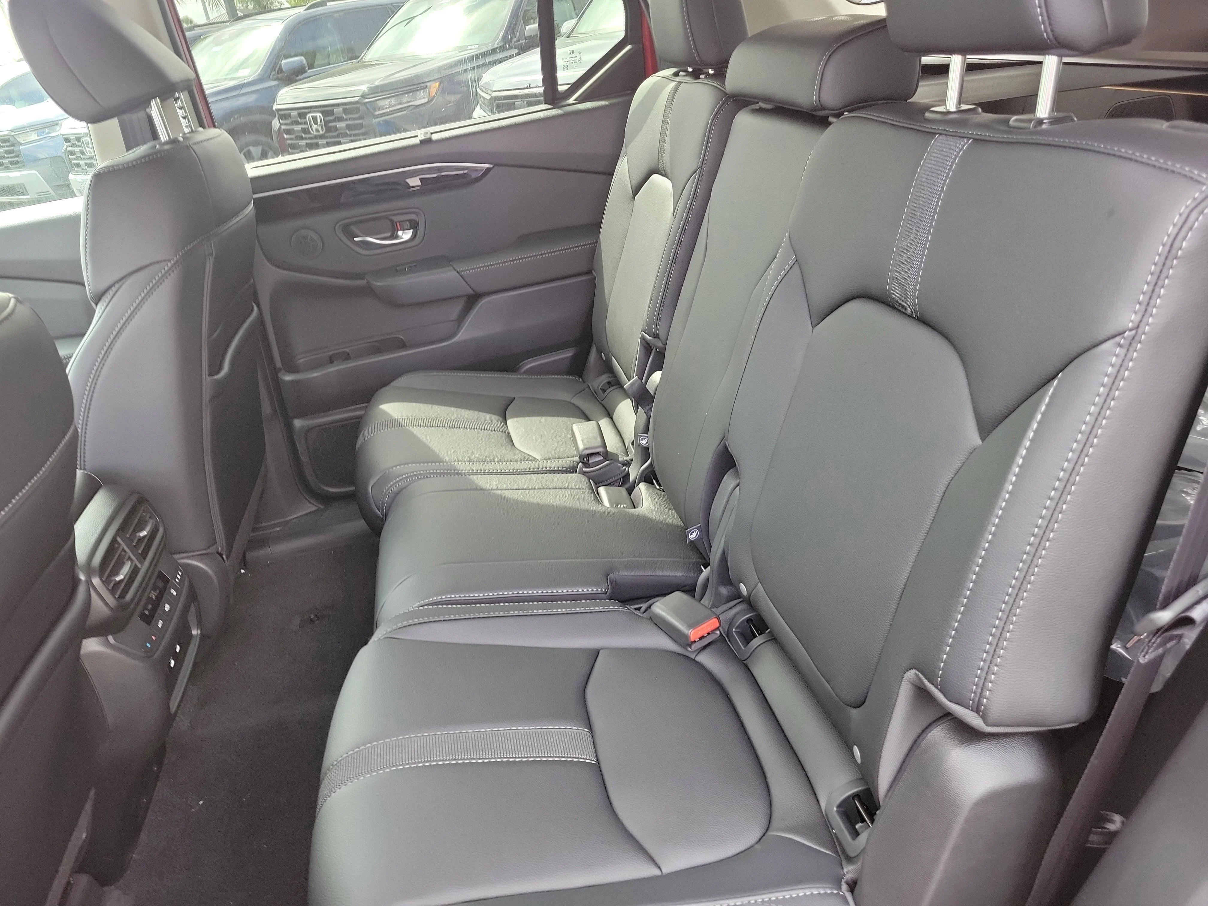 2026 Honda Pilot EX-L - Photo 15