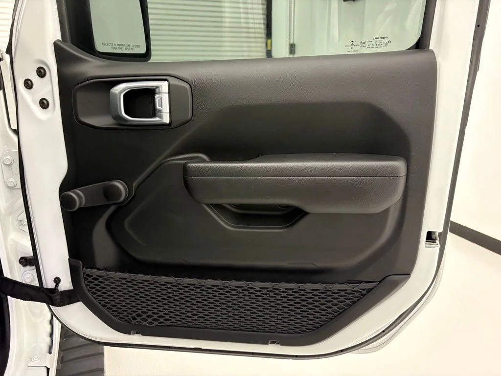 Used 2023 White Jeep Sport image 29