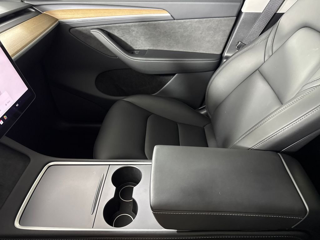 Used 2024 Red Tesla Long Range image 18