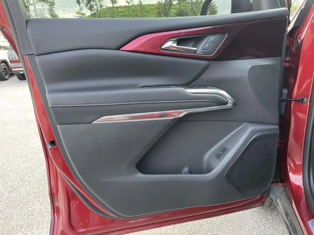 2025 Chevrolet Traverse Z71 - Photo 6