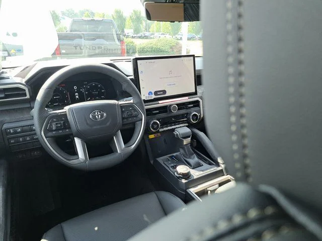 2026 Toyota Tacoma Limited - Photo 11