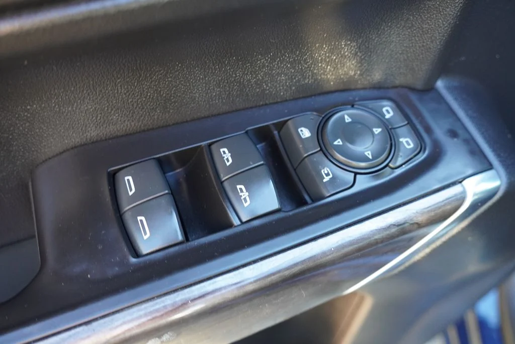 2019 Chevrolet Silverado 1500 LTZ - Photo 23