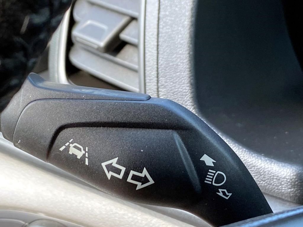 Used 2023 White Ford  image 18