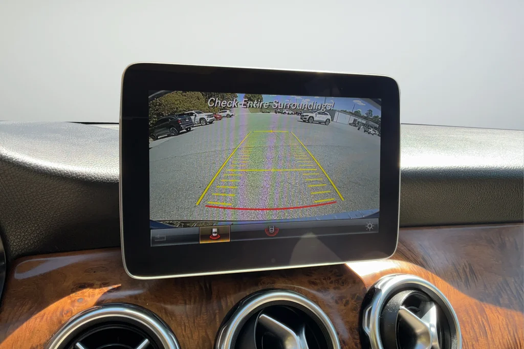 Used 2019 Blue Mercedes-Benz GLA 250 image 16