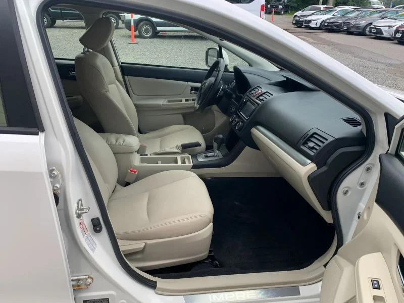Used 2012 White Subaru 2.0i Sport Limited Wagon 4D image 39