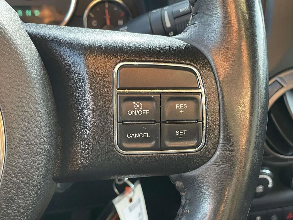 Used 2018 Firecracker Red Clearcoat Jeep Sport S image 9