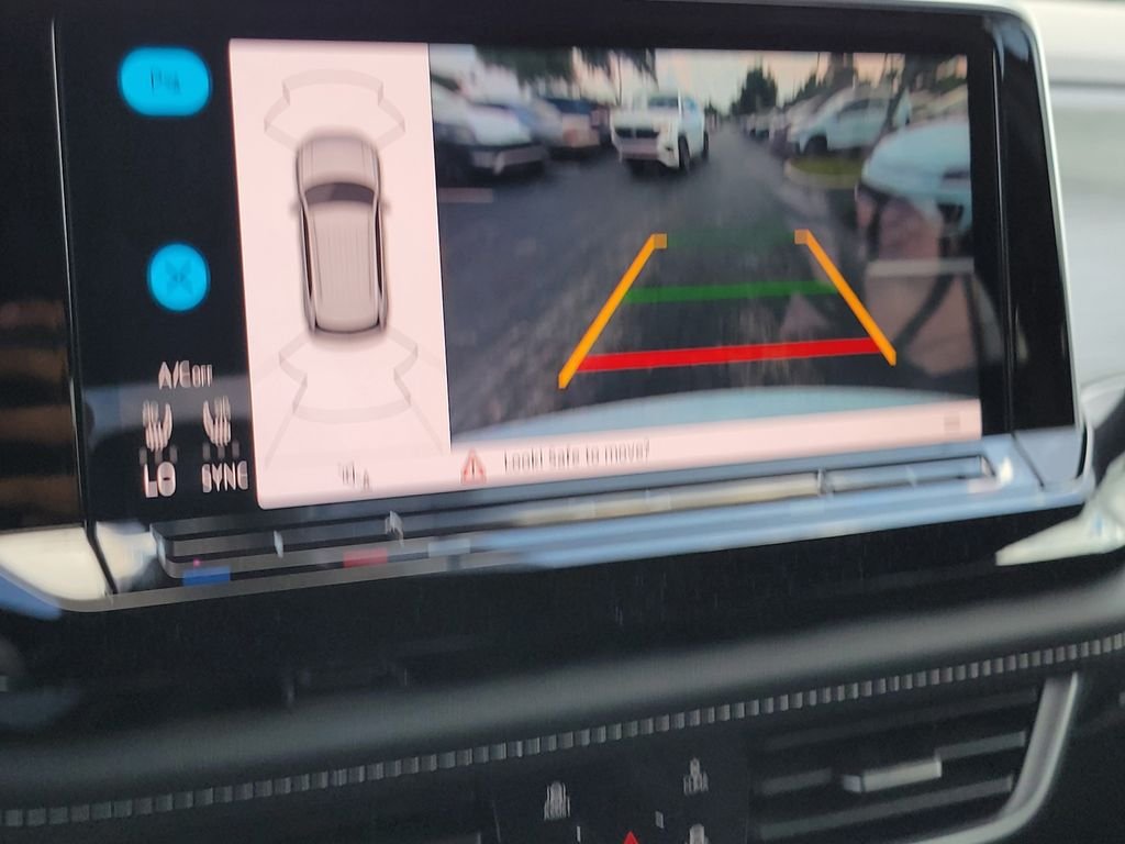 New 2026 White/off-white Volkswagen 2.0T SE w/Technology image 16