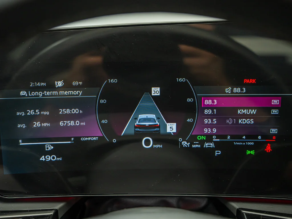 Used 2025 Glacier White Audi 2.0T Premium image 27
