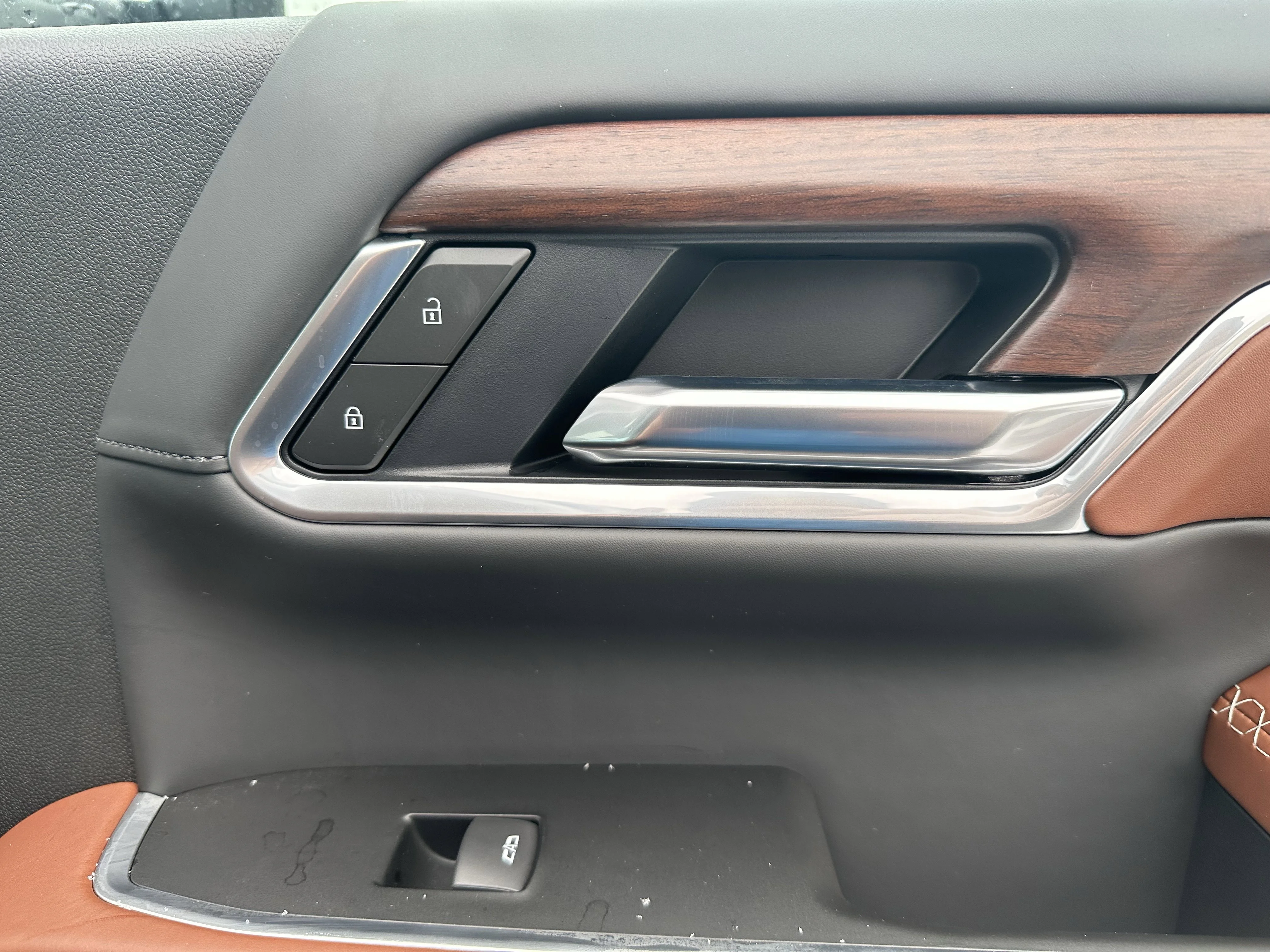 New 2026 Polar White Tricoat GMC Denali Ultimate image 19