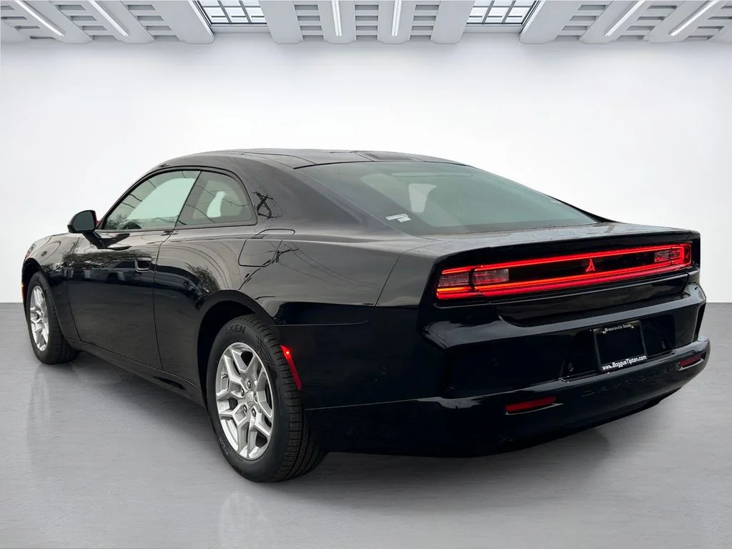2025 Dodge Charger Daytona R/T - Photo 5