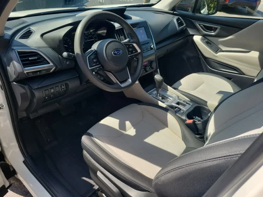 Used 2021 Crystal White Pearl Subaru  image 20