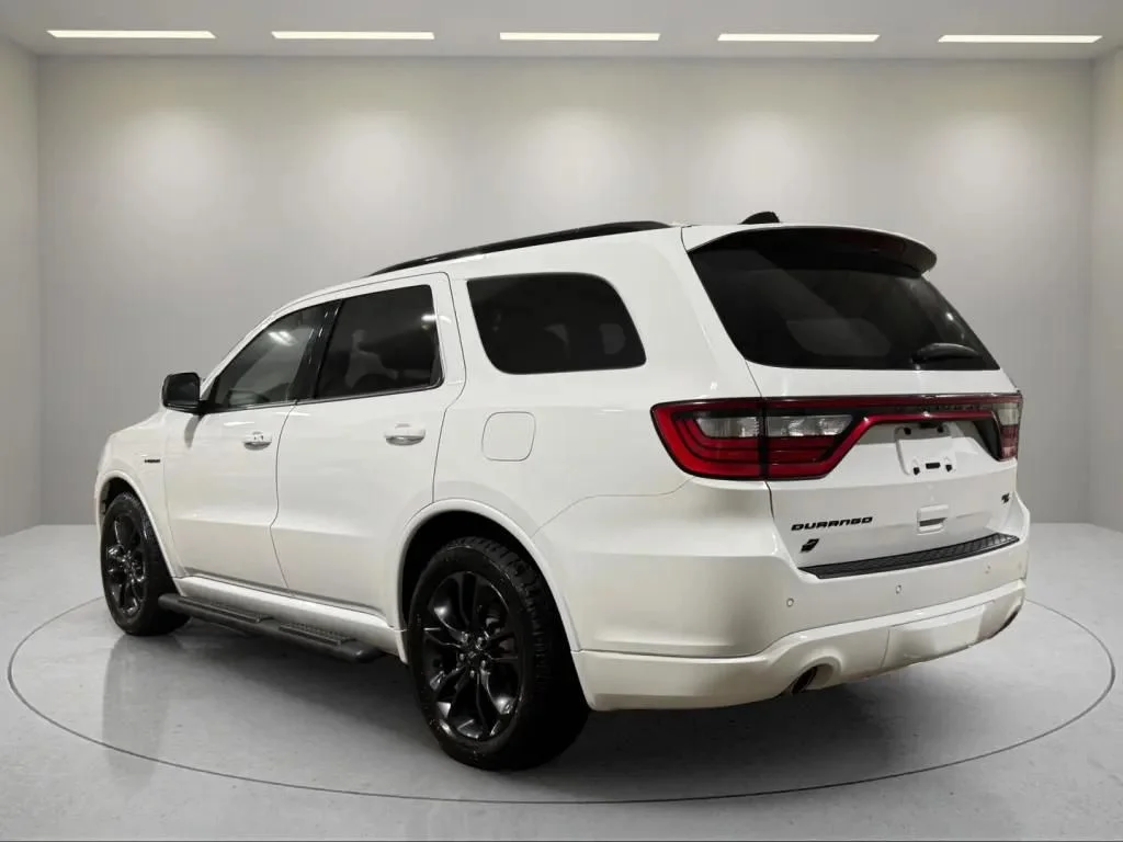 Used 2024 White Knuckle Clearcoat Dodge R/T Plus image 3
