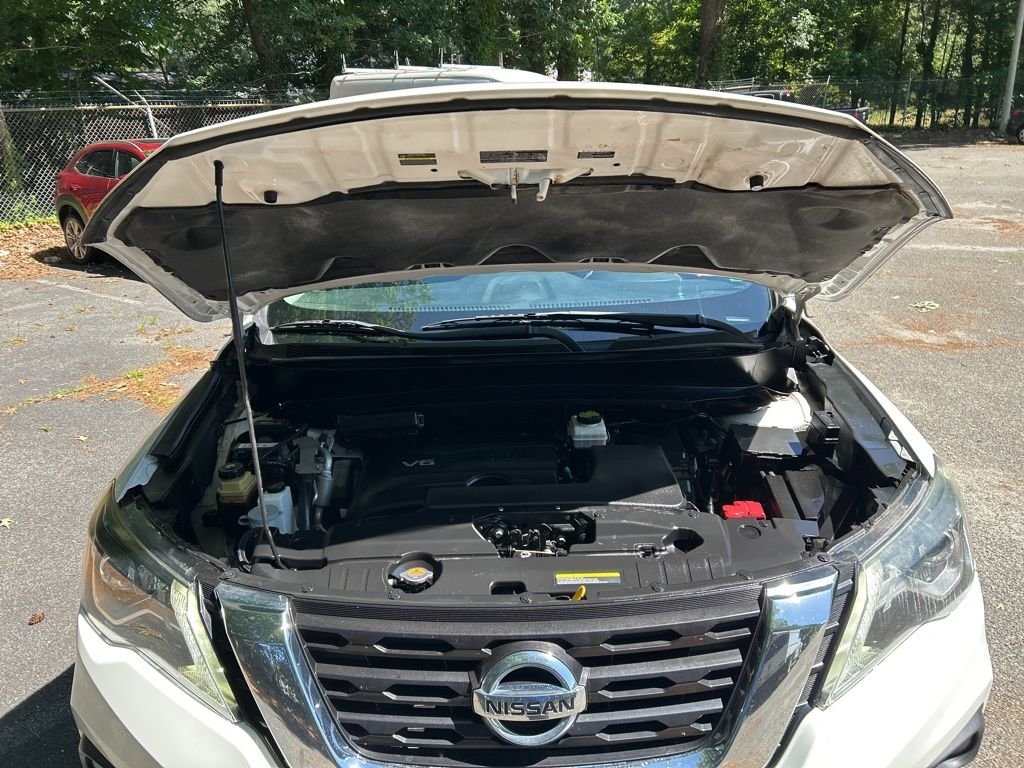 Used 2017 White Nissan SV image 13