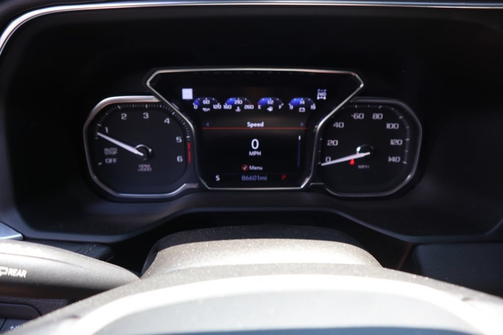Used 2021 WHITE FROST TRICOAT GMC Denali image 22