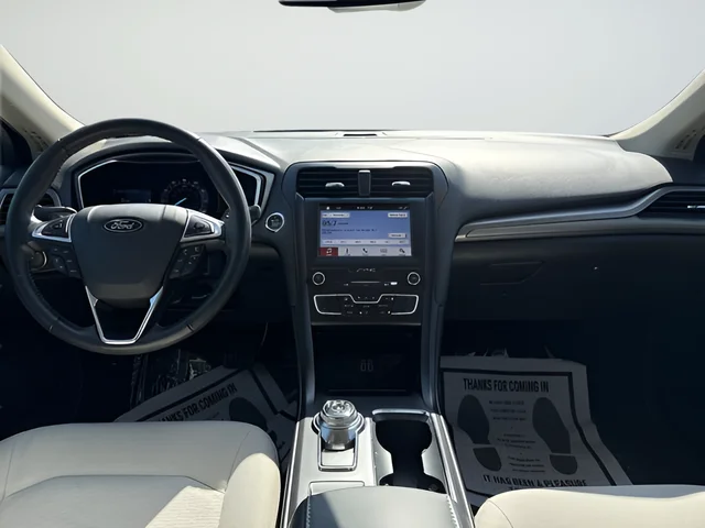 Used 2019 Black Ford SE image 12