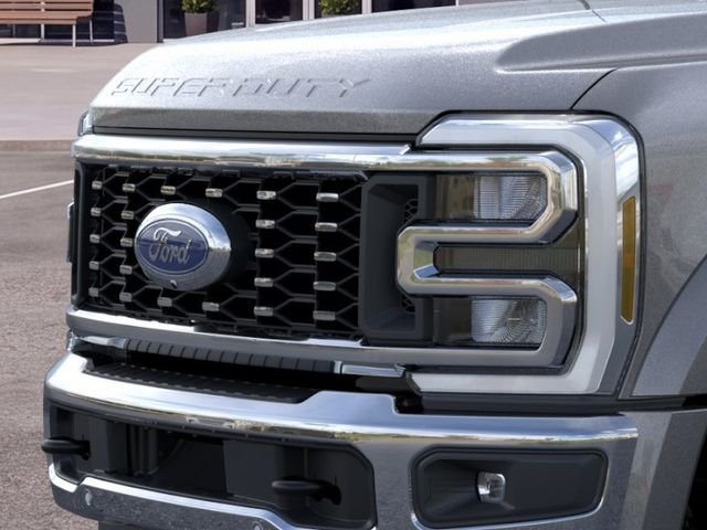 New 2026 Carbonized Gray Metallic Ford F-450® Lariat® image 19