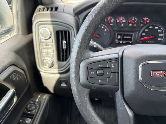 New 2026 Summit White GMC Pro image 27