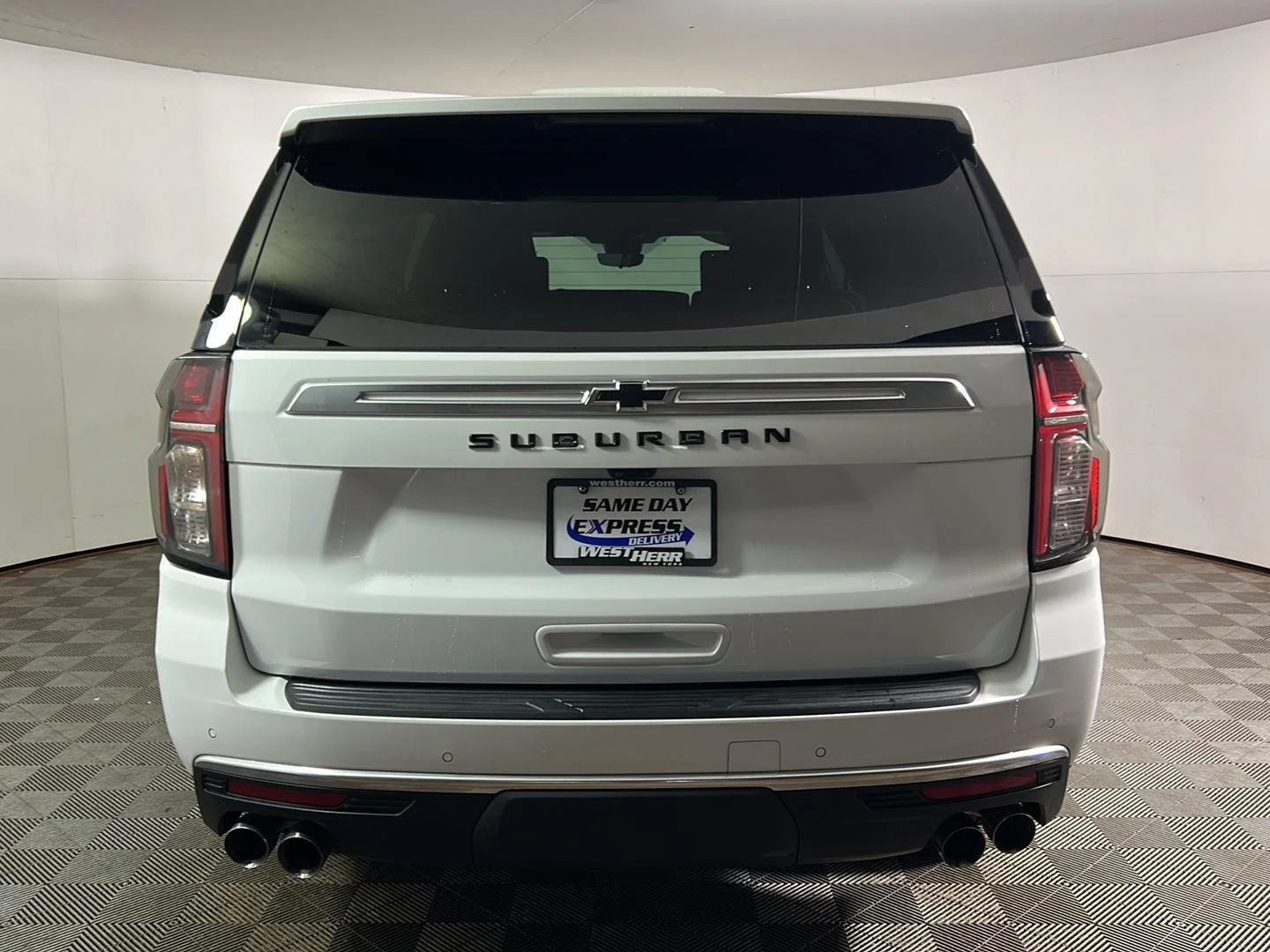 Used 2023 Summit White Chevrolet High Country image 7