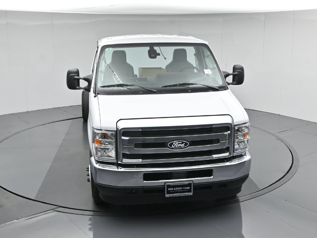 New 2027 White Ford Base image 25