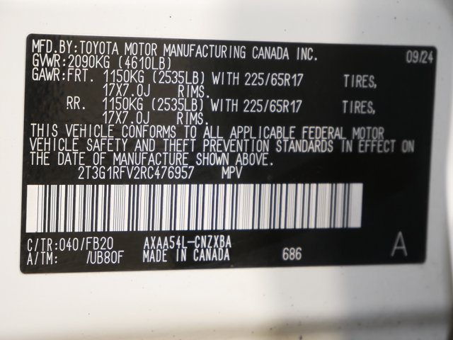 Used 2024 Ice Cap Toyota LE image 32