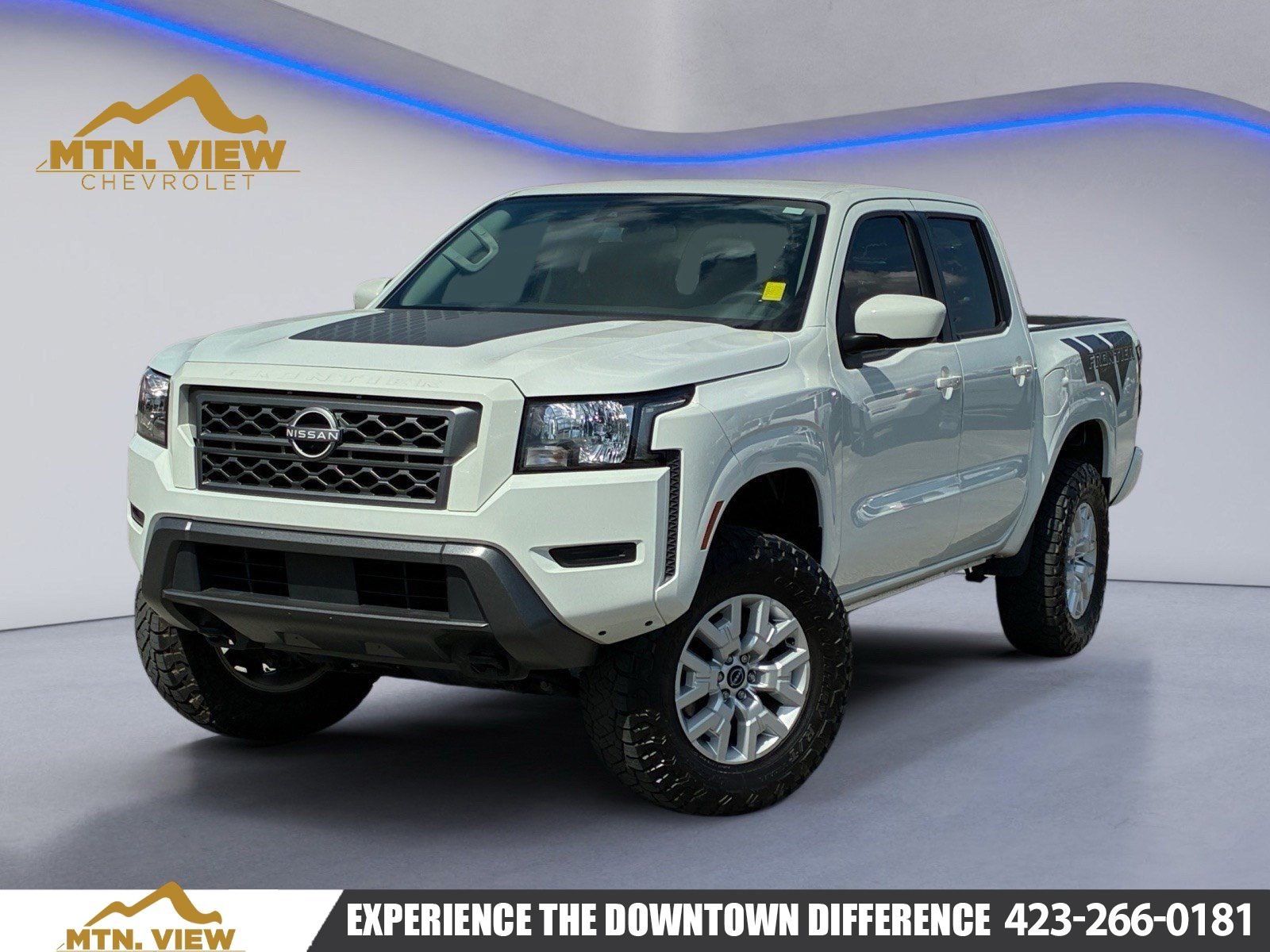 Used 2023 White Nissan SV image 1