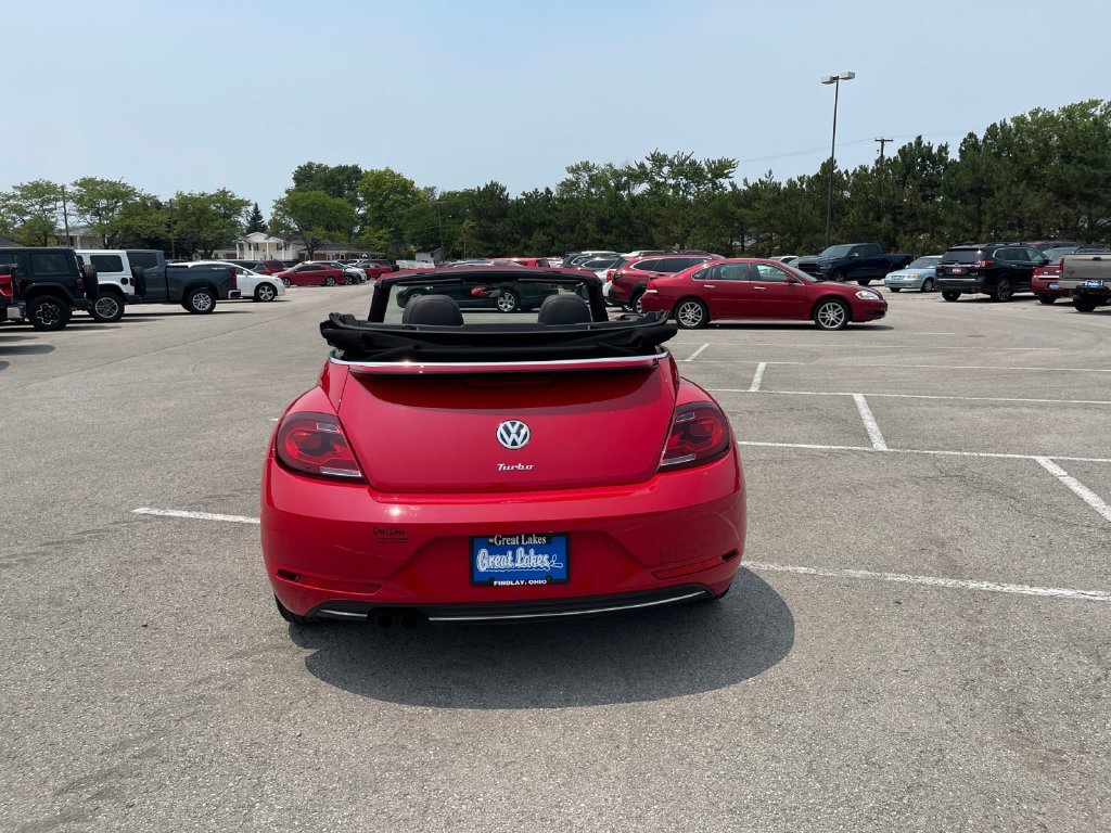Used 2019 Red Volkswagen 2.0T S image 28
