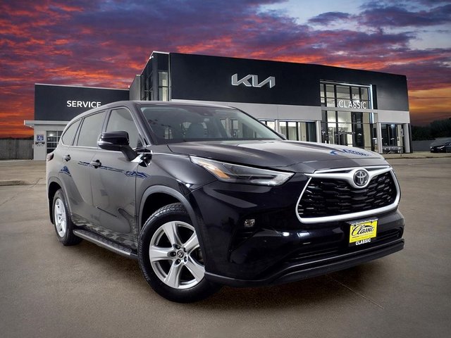 2024 Toyota Highlander LE