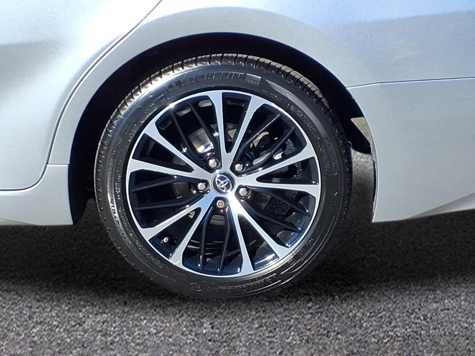 Used 2019 Celestial Silver Metallic Toyota SE image 3
