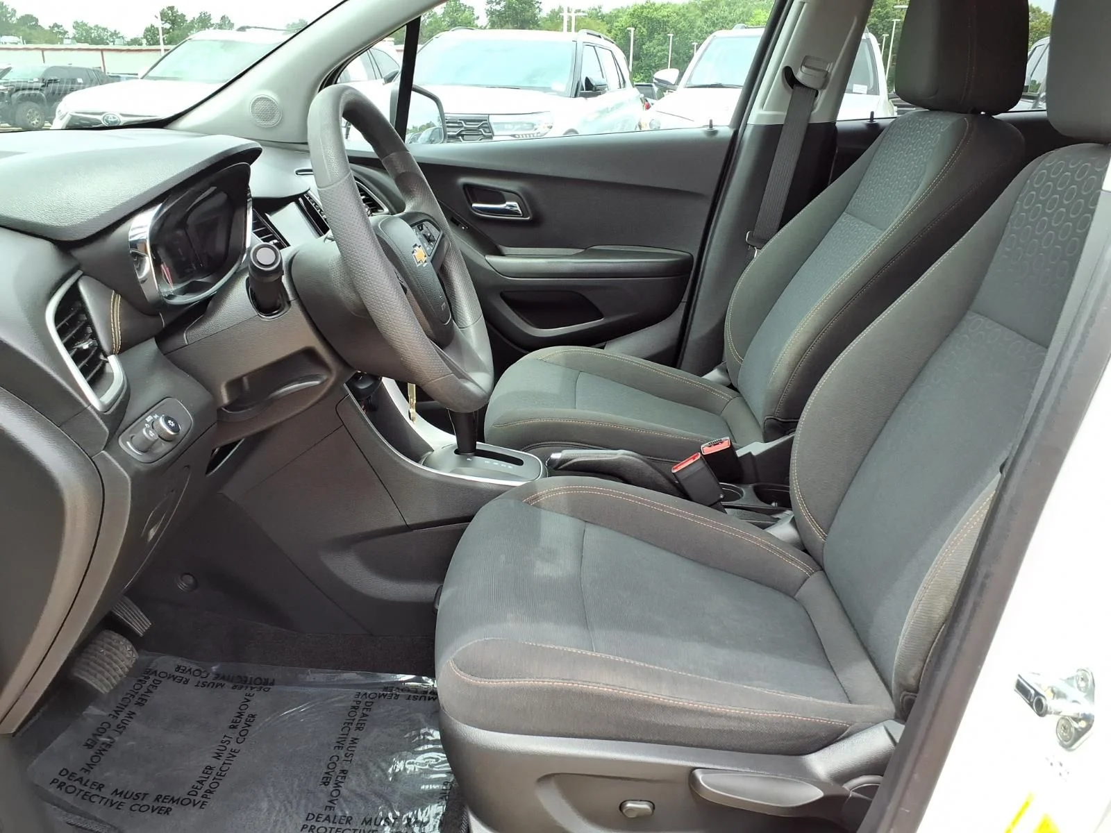 Used 2022 White Chevrolet LS image 17