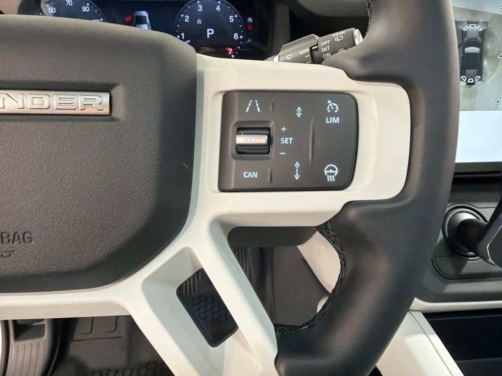 New 2026 Fuji White Land Rover X-Dynamic SE image 13