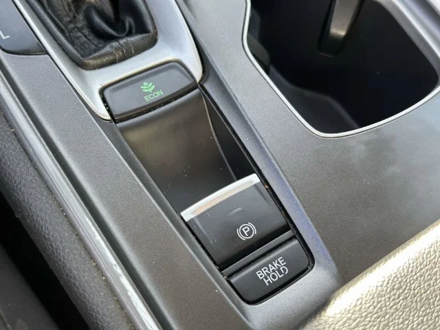 2020 Honda Accord LX - Photo 29