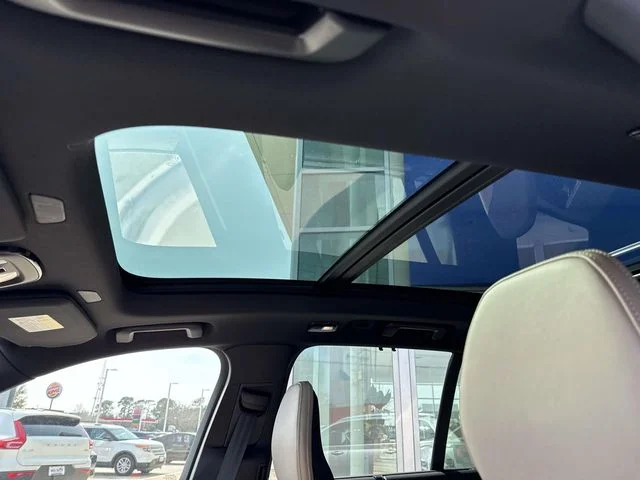 New 2026 Aurora Silver Volvo Ultra image 22
