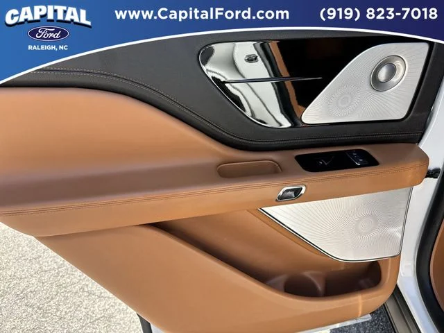 Used 2024 White Lincoln Black Label image 17