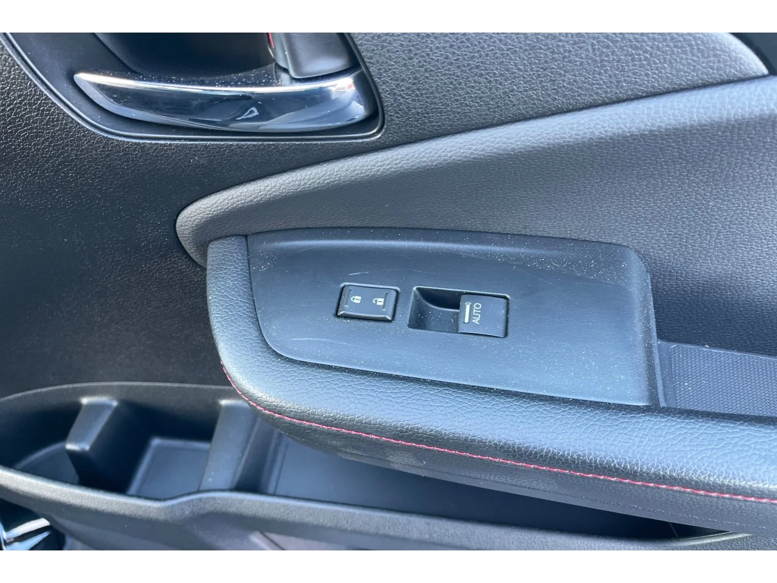 Used 2020 Crystal Black Pearl Honda Black Edition image 21