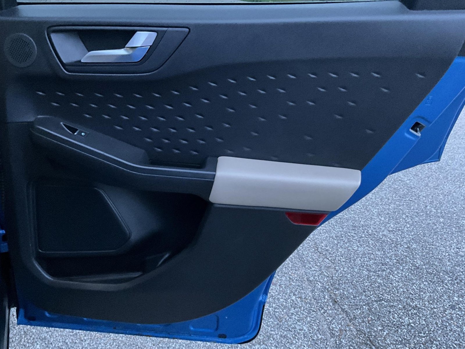 Used 2020 Blue Ford Titanium image 20