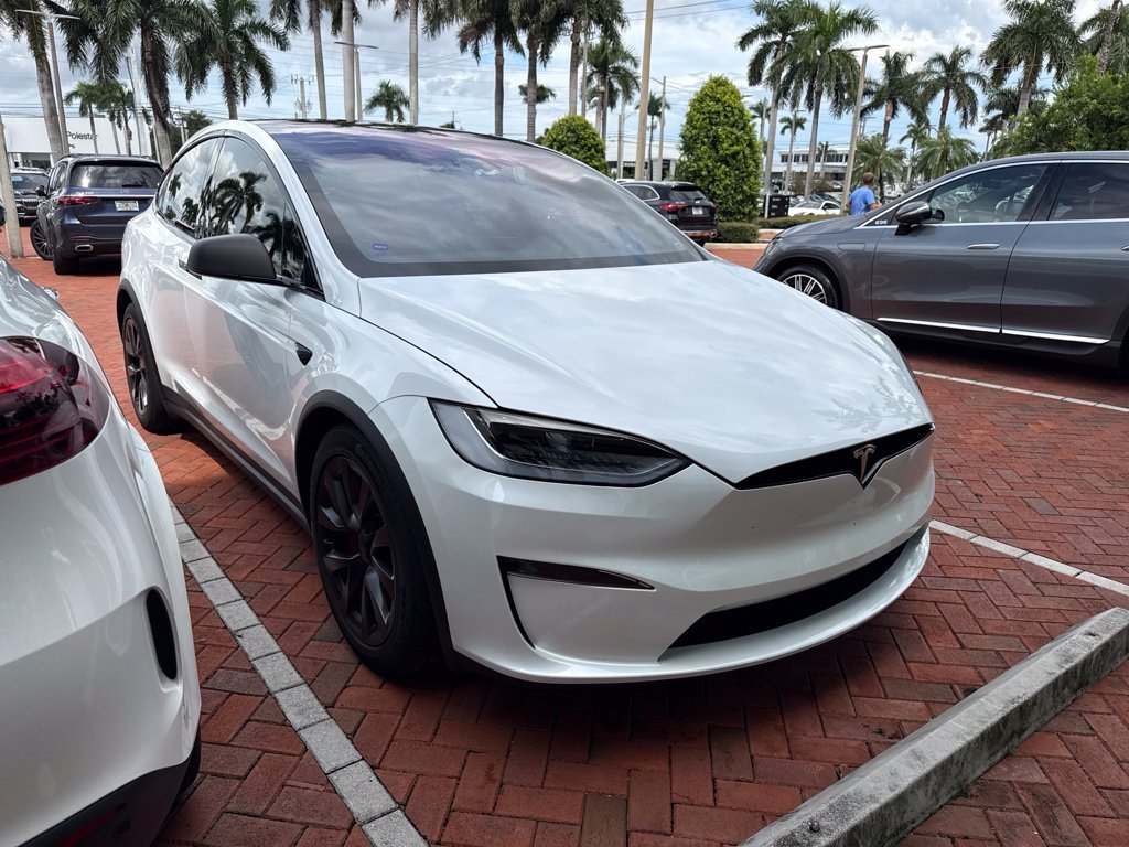 Used 2024 White Tesla Plaid image 1