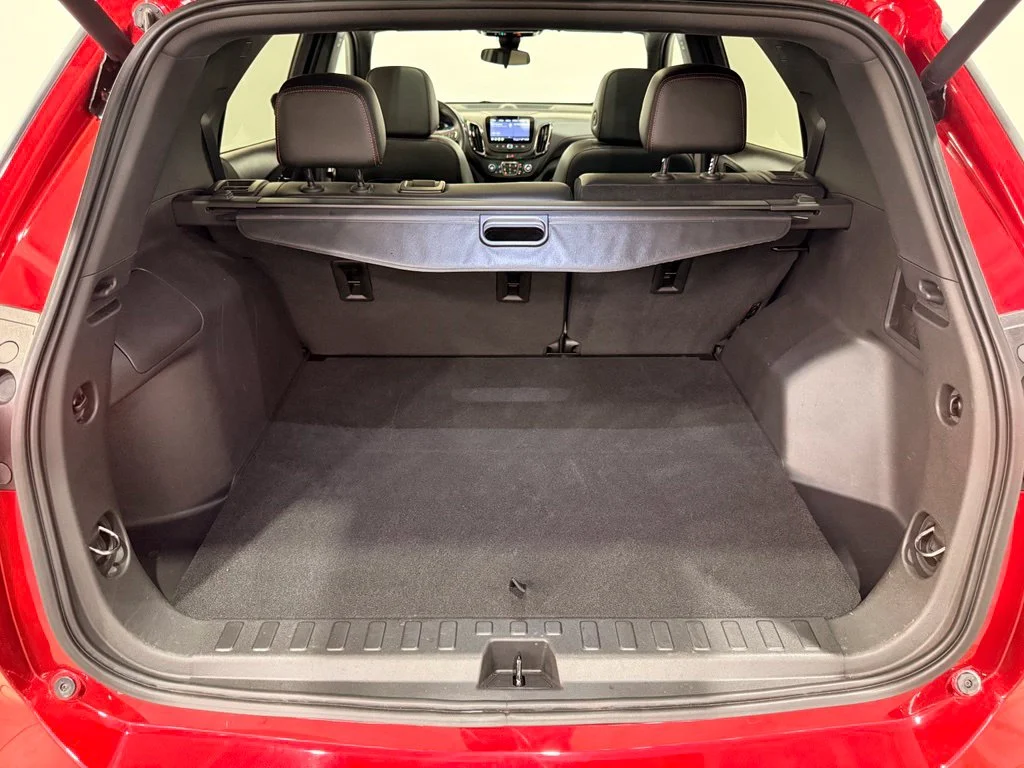 Used 2023 Red Chevrolet RS image 12