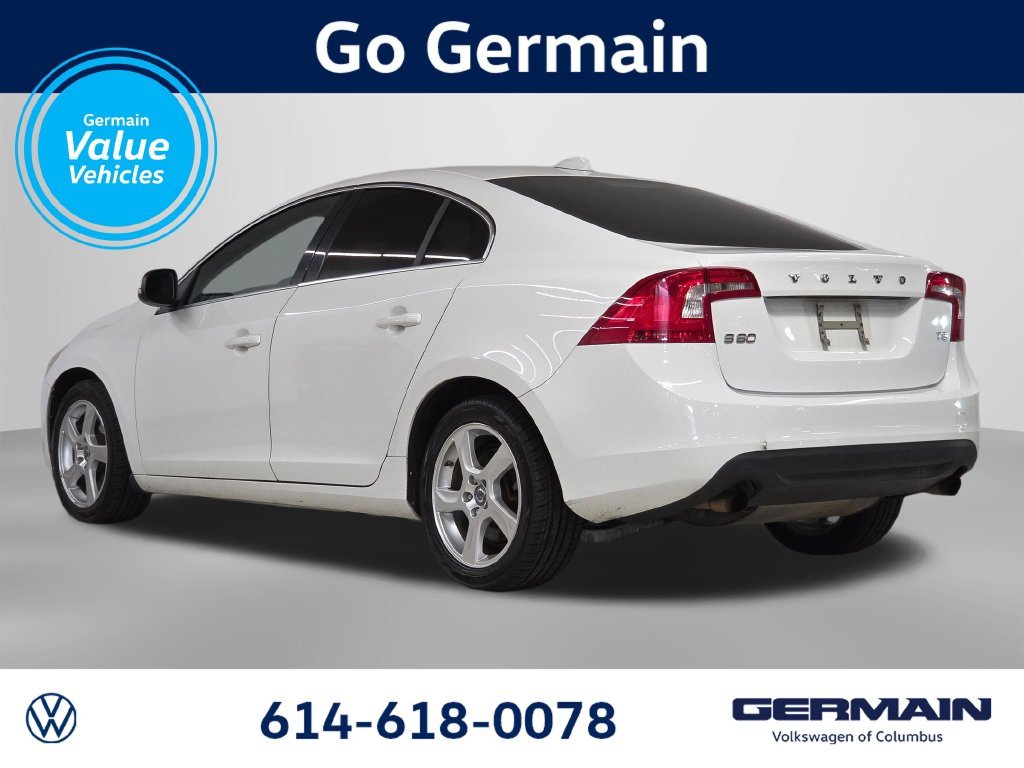 Used 2012  Volvo T5 image 8
