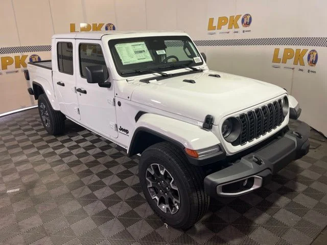 New 2026 Bright White Clear-Coat Exterior Paint Jeep Sahara image 28