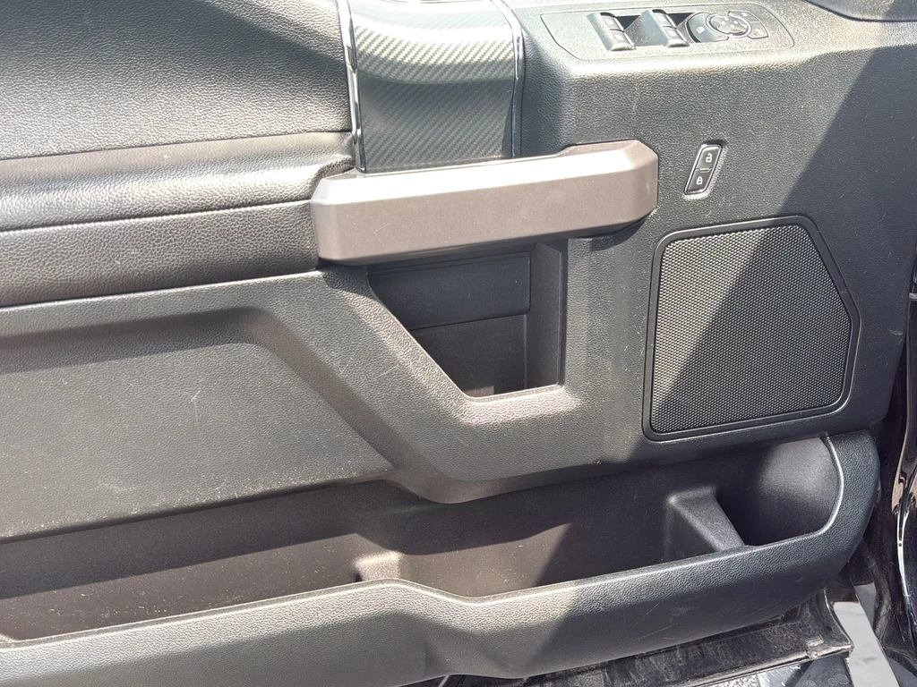 Used 2019 Black Ford XLT image 34