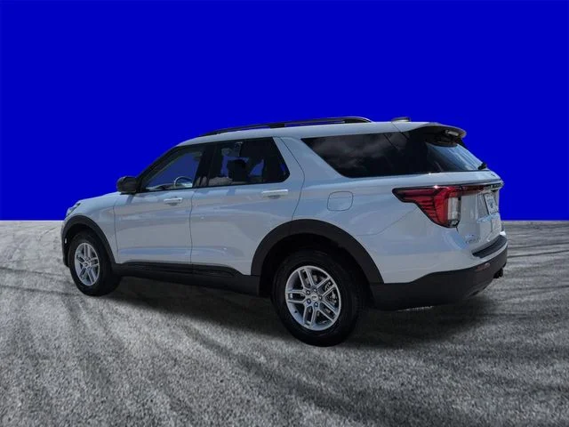 New 2026 Space White Metallic Ford Active image 6