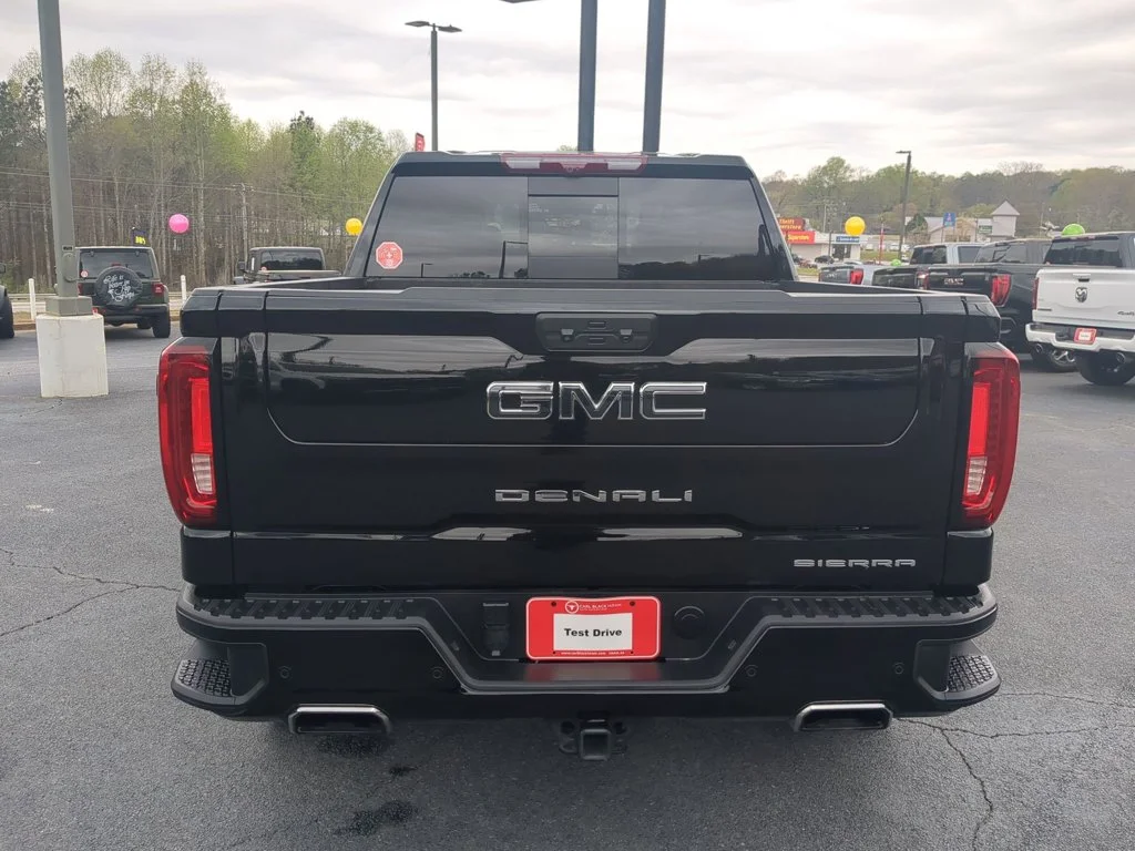 Used 2023 Onyx Black GMC Denali Ultimate image 6