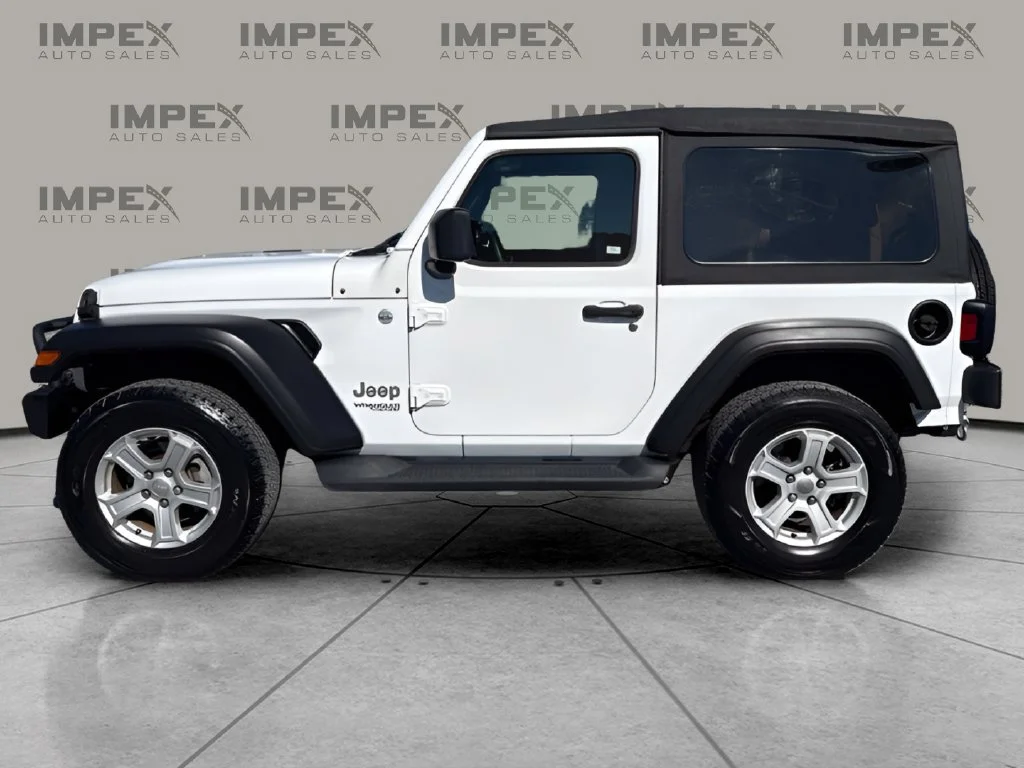 Used 2018 White Jeep Sport S image 2