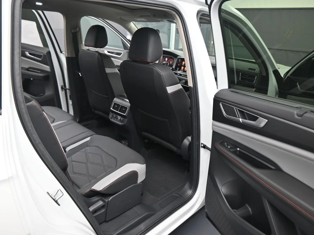 New 2026  Volkswagen 2.0T Peak Edition image 40
