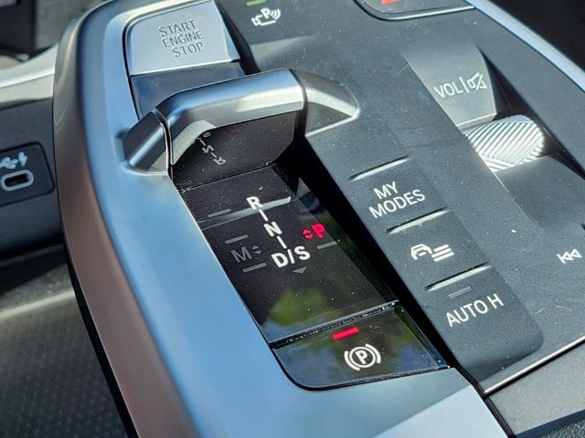 Certified Used 2024 Gray BMW xDrive28i image 26