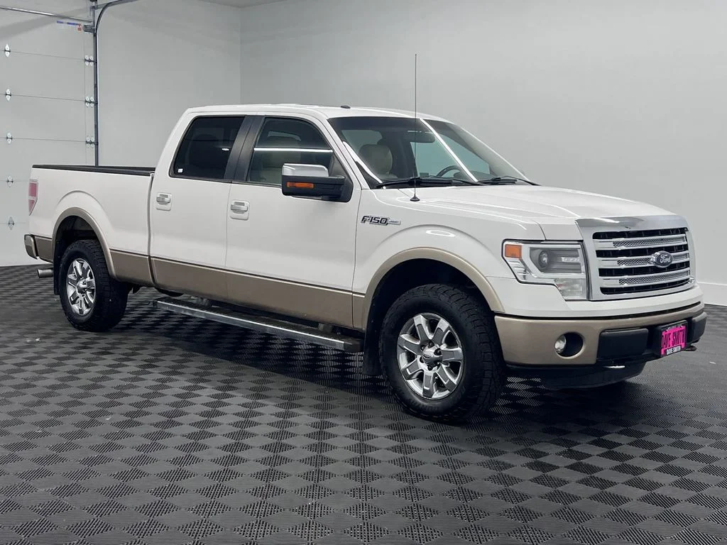 Used 2013 White Platinum Metallic Tri-Coat Ford Lariat image 6
